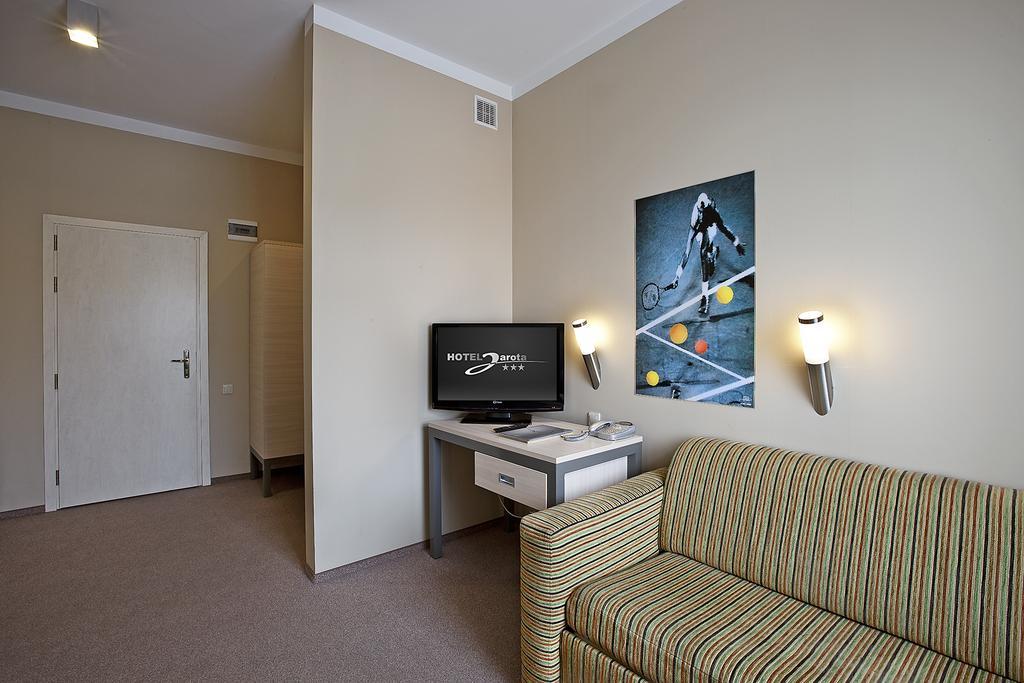 Hotel Jarota Jarocin Luaran gambar