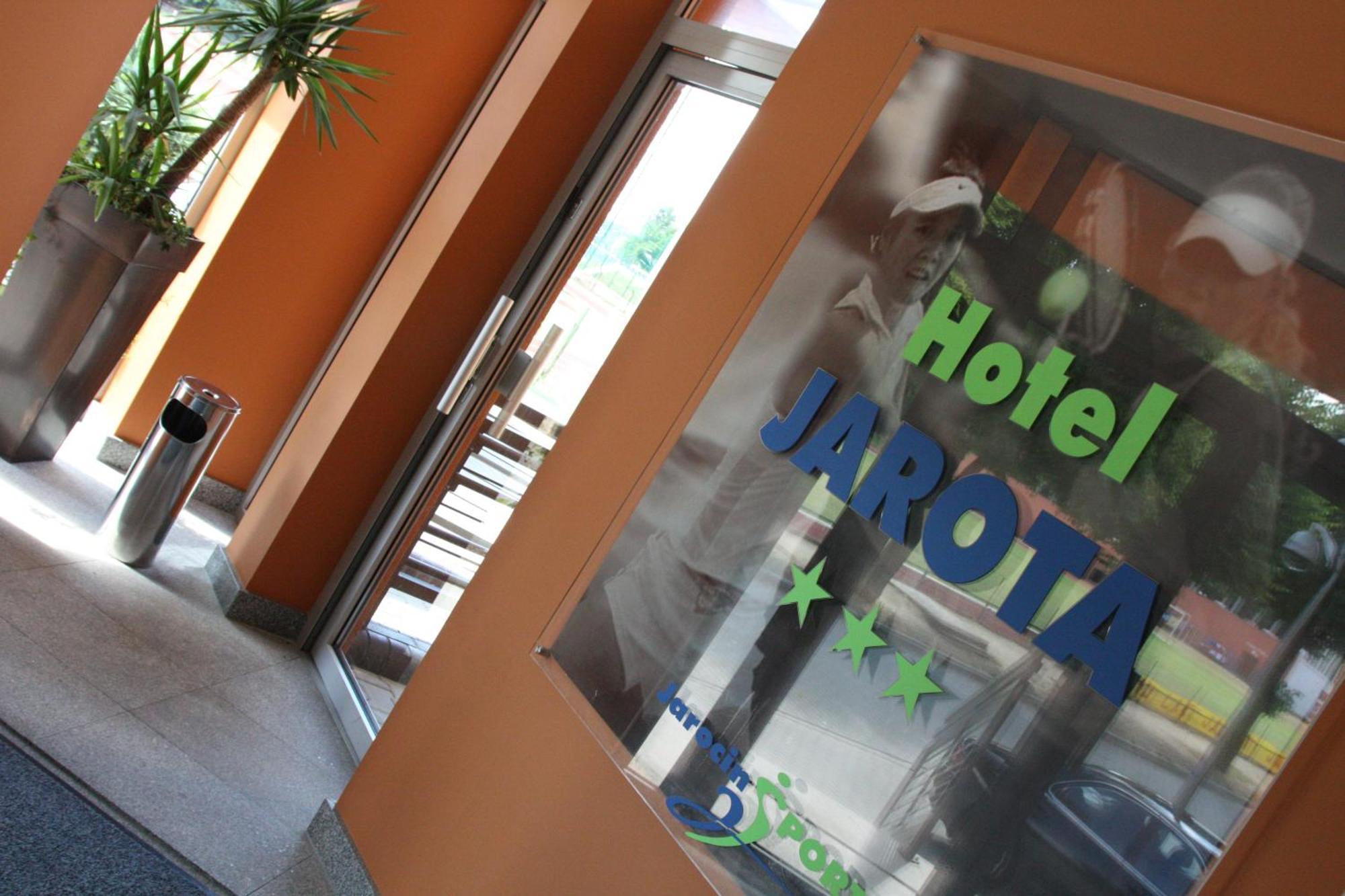 Hotel Jarota Jarocin Luaran gambar